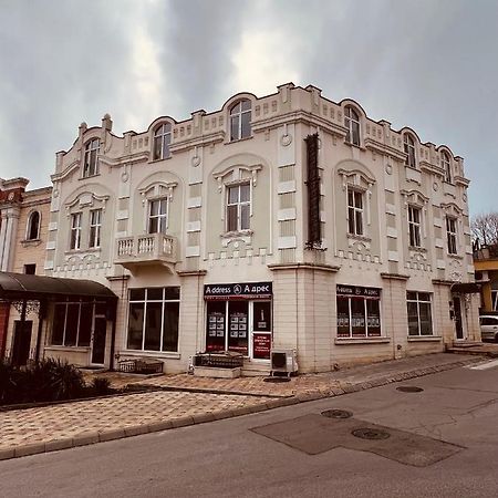 Hotel Central Balcsik Kültér fotó