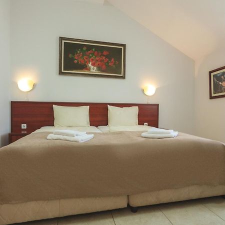 Hotel Central Balcsik Kültér fotó