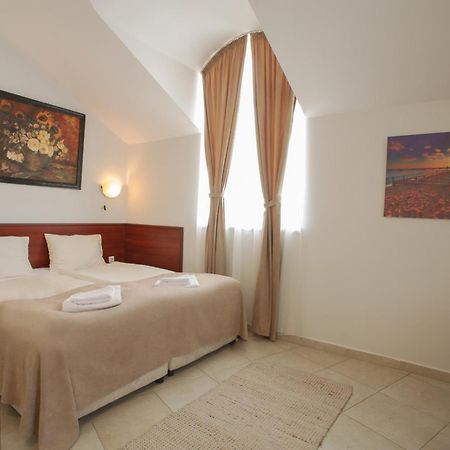 Hotel Central Balcsik Kültér fotó