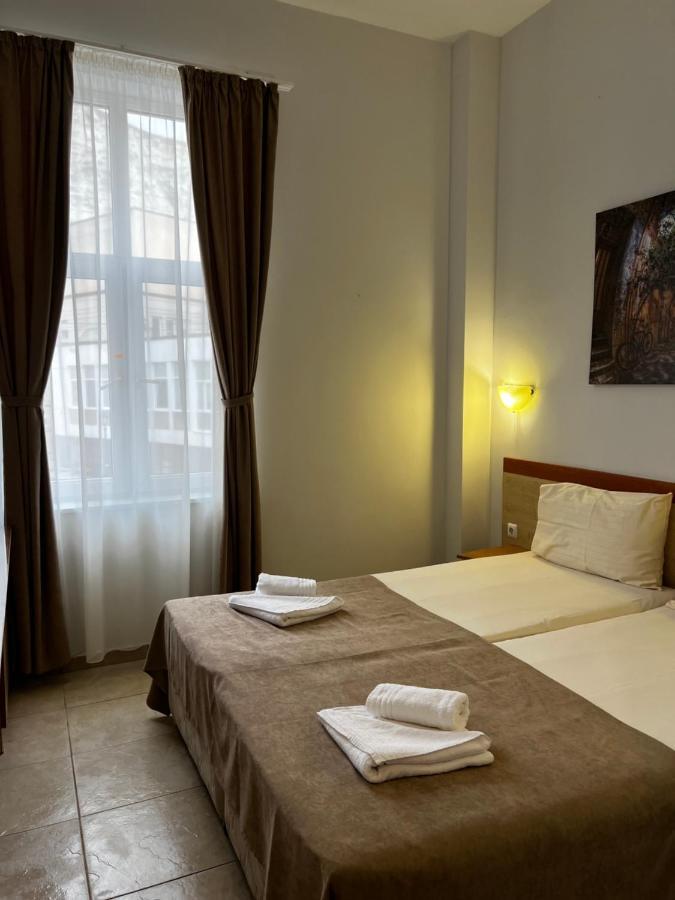 Hotel Central Balcsik Kültér fotó