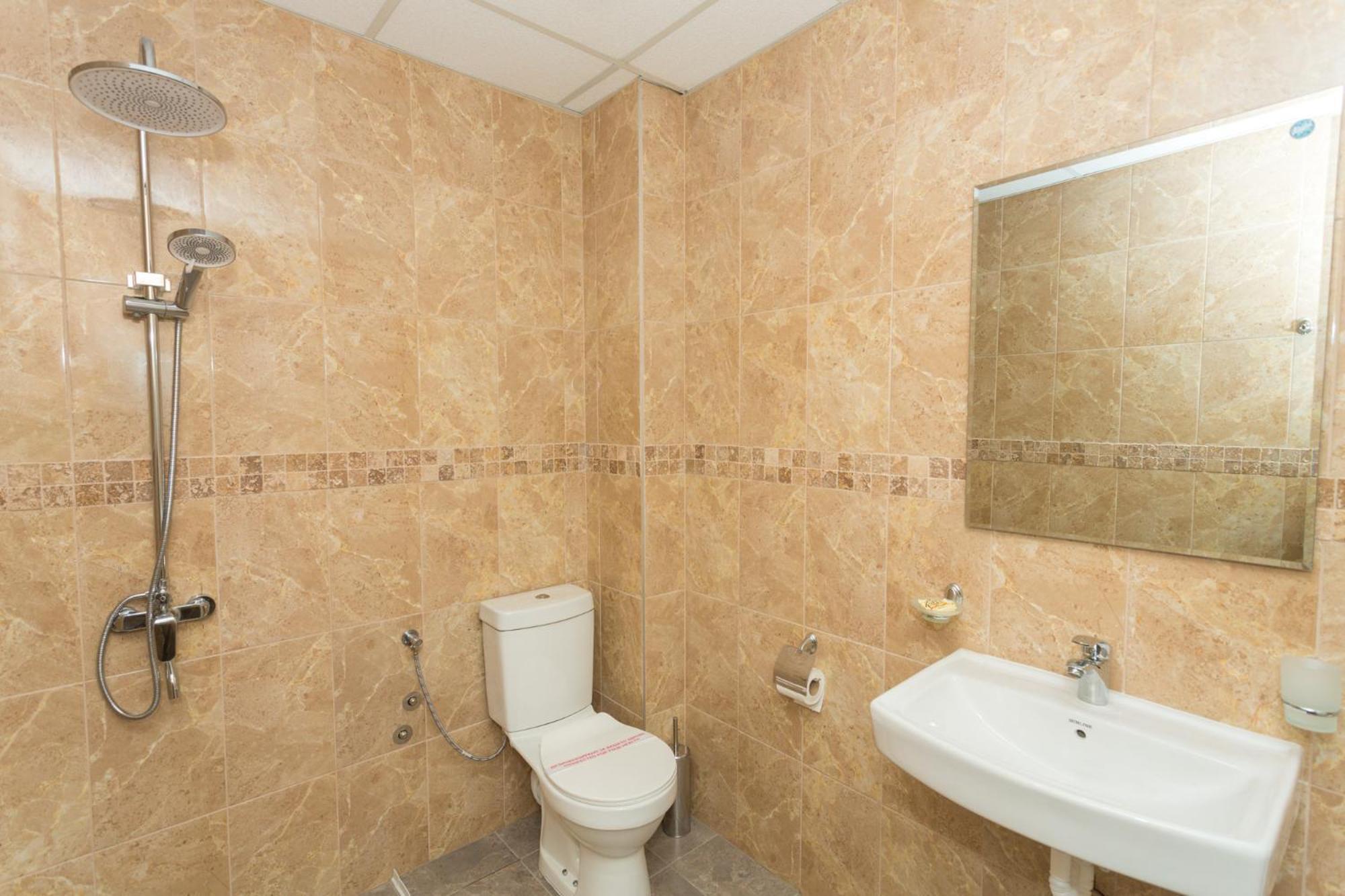 Hotel Central Balcsik Kültér fotó